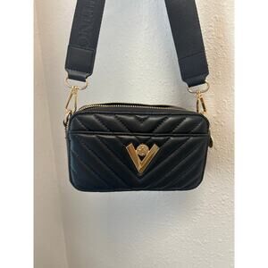 NWOT Valentino Orlando Quilted Black crossbody Camera Bag style Purse MSRP $159